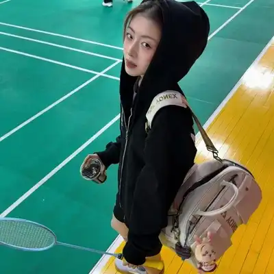 余伟辉